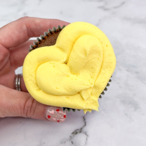Step 1 - Bee Mine Cupcakes