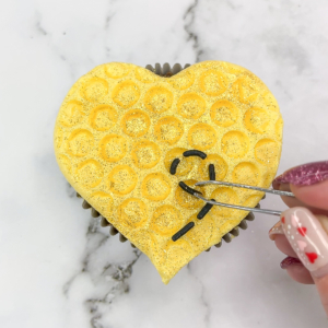 Step 5 - Bee Mine Cupcakes