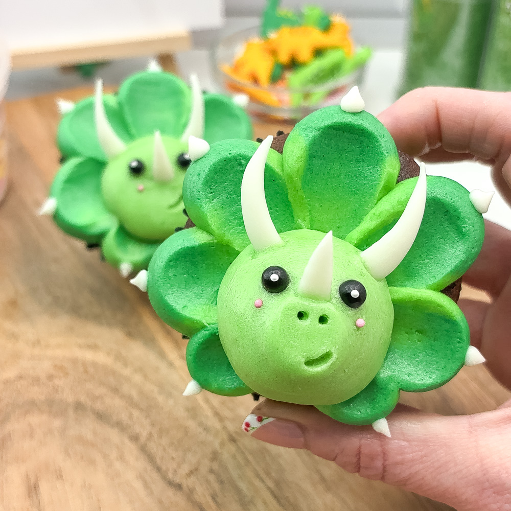 The results, A Triceratops dino cupcakes Step 11.
